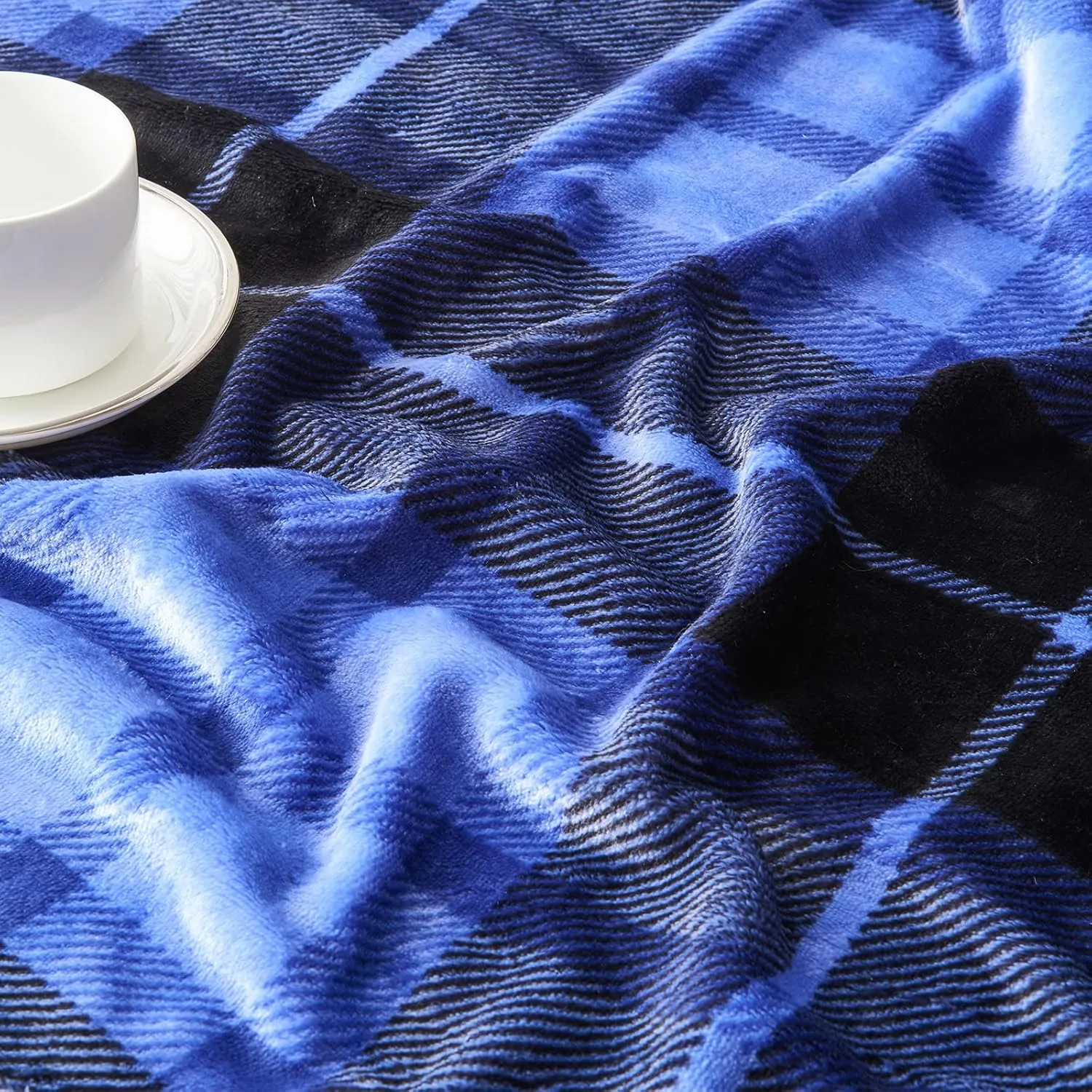 SOCHOW Flannel Fleece Throw Blanket 60 x 80 Inches, All Season Plaid Blue Blanket for Bed, Couch, Car