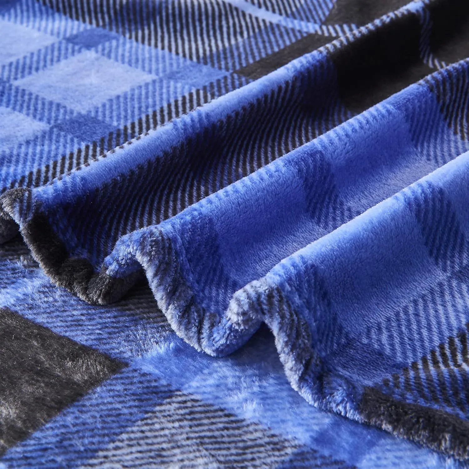 SOCHOW Flannel Fleece Throw Blanket 60 x 80 Inches, All Season Plaid Blue Blanket for Bed, Couch, Car