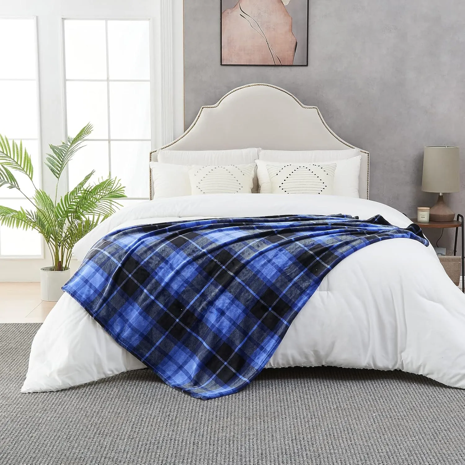 SOCHOW Flannel Fleece Throw Blanket 60 x 80 Inches, All Season Plaid Blue Blanket for Bed, Couch, Car